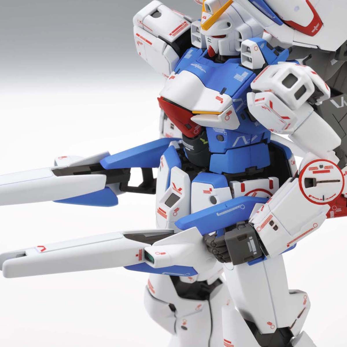 BANDAI SPIRITS バンダイスピリッツ MG 1/100 機動戦士Vガンダム V