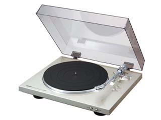 DP-300F-SP�i�v���~�A���V���o�[�j�ɂ��Ă̊��z�E�]���E���R�~�i�N�`�R�~�j�����L�����������B