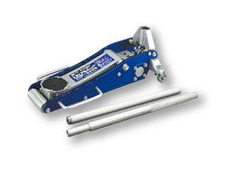 FJ-02P�@�A���~�t���A�W���b�L 1.5�g���@�ɂ��Ă̊��z�E�]���E���R�~�i�N�`�R�~�j�����L�����������B