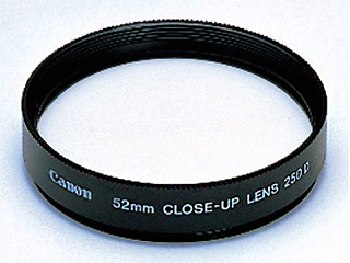 250D 52mm�@�N���[�Y�A�b�v�����Y�@�ɂ��Ă̊��z�E�]���E���R�~�i�N�`�R�~�j�����L�����������B